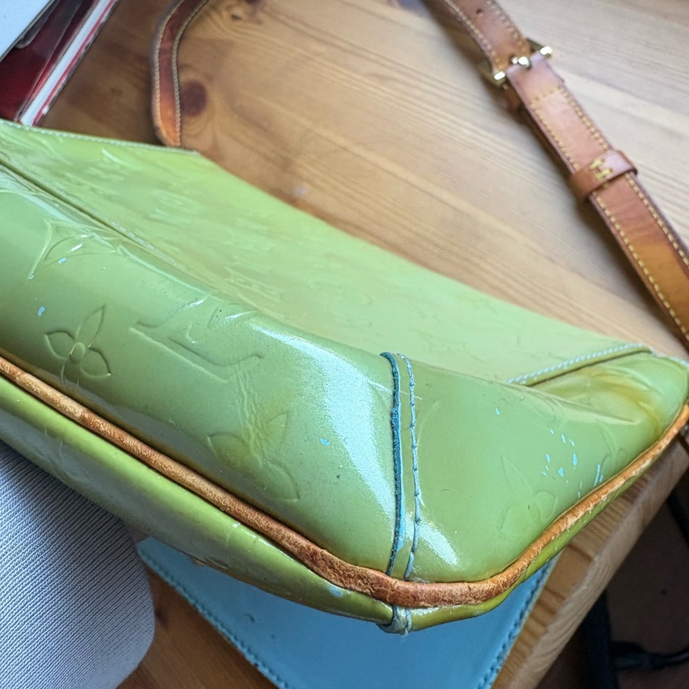 VGUC Louis Vuitton vintage green vernis shoulder bag with COA - Picture 5 of 14